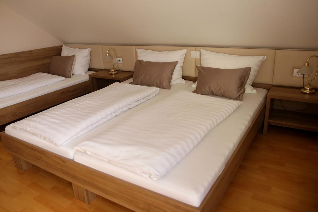 Homestay Sres Mlaka pri Kranju Ngoại thất bức ảnh